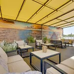 Meduza Bed & Breakfast 3*