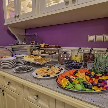 Alojamento de Acomodação e Pequeno-almoço Meduza 3*